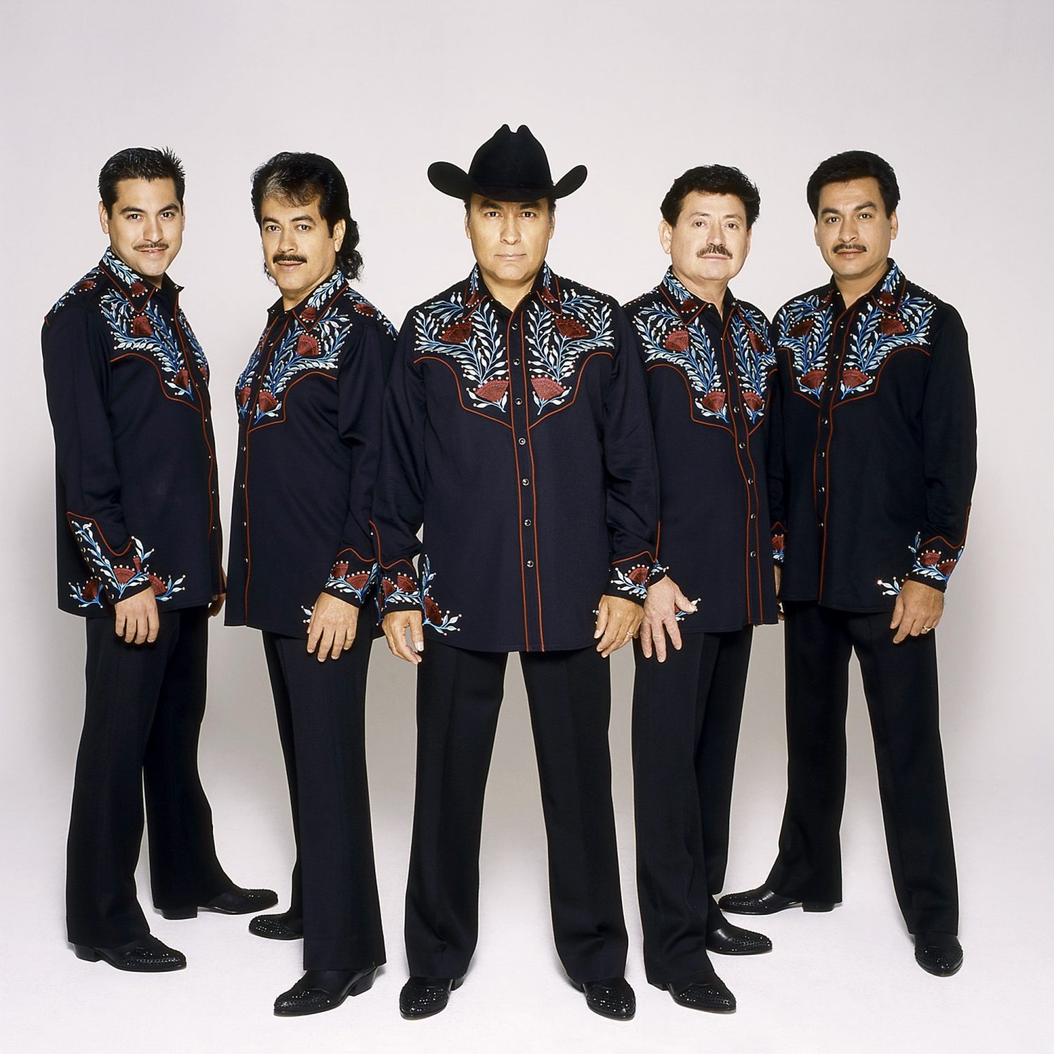 Los Tigres del Norte - M&M Group Entertainment
